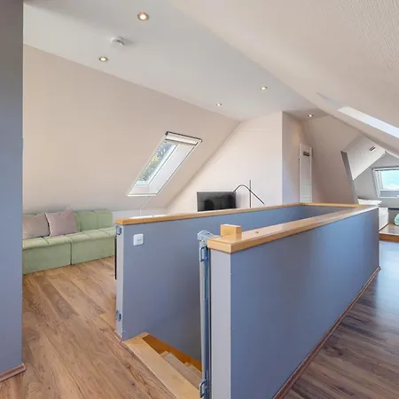 6 East * Timmendorfer Strand
